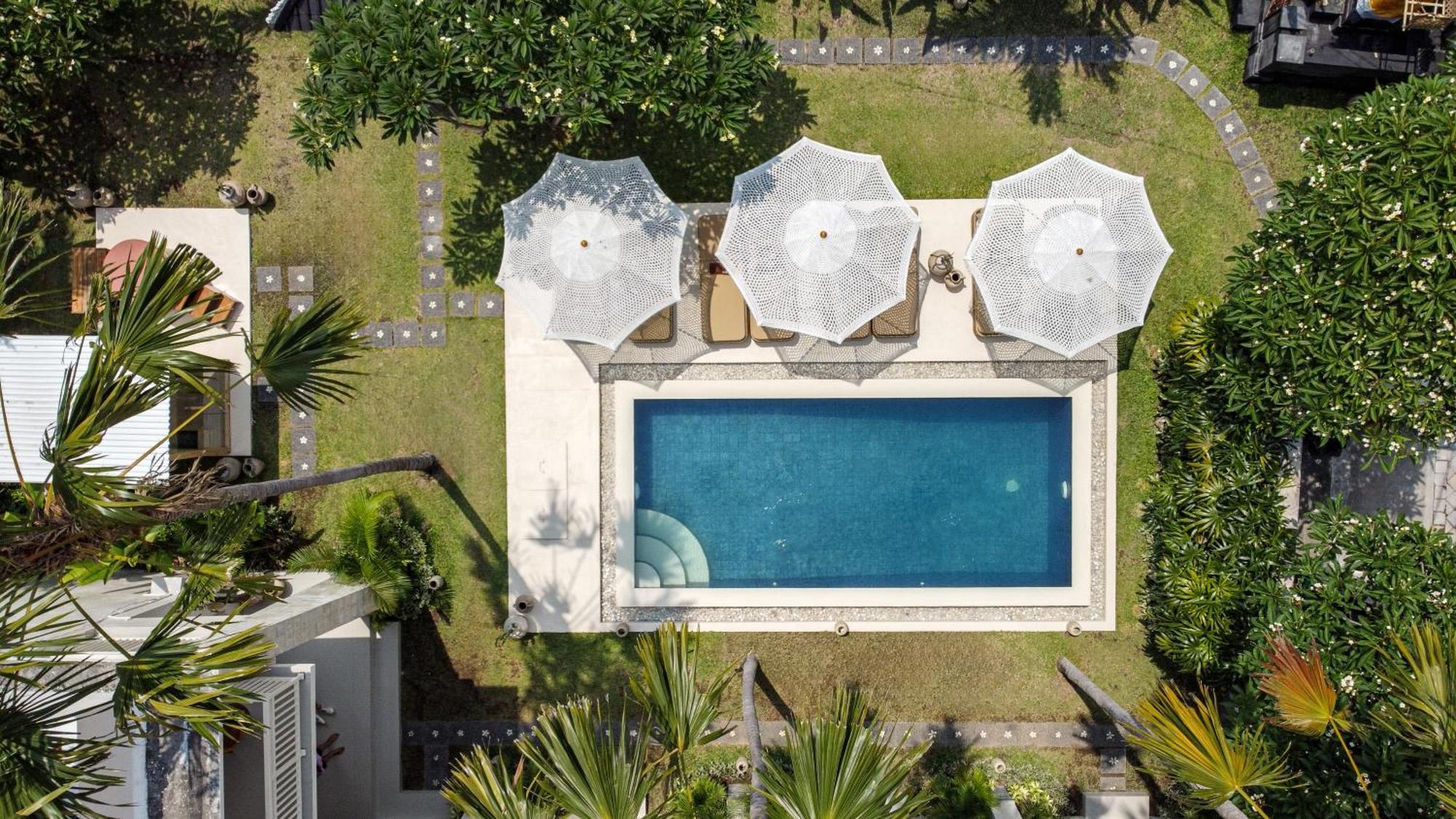 Hotel Kalm Bali 3*